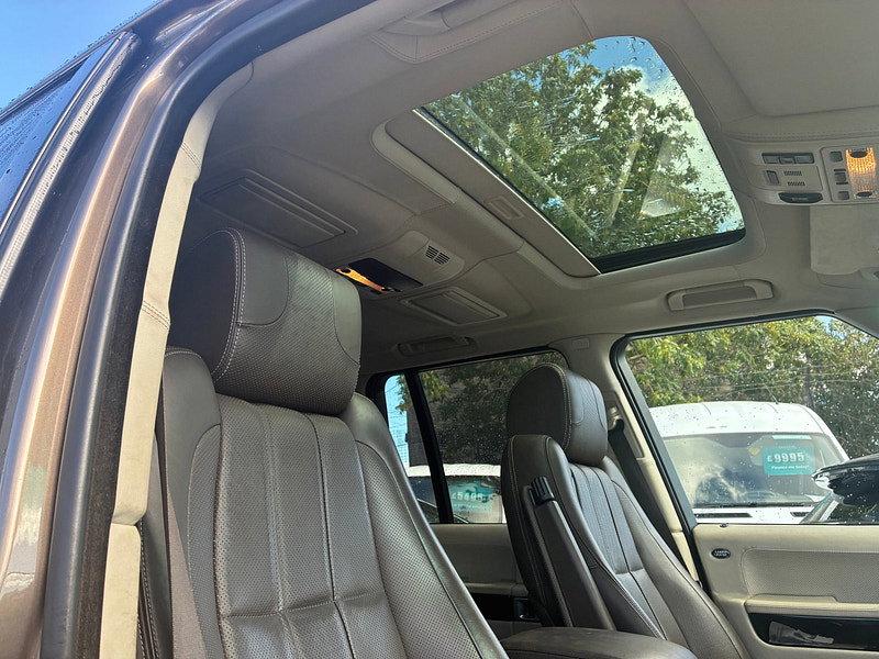 Land Rover Range Rover 3.6 TD V8 Autobiography SUV 5dr Diesel Auto 4WD Euro 4 (271 ps)