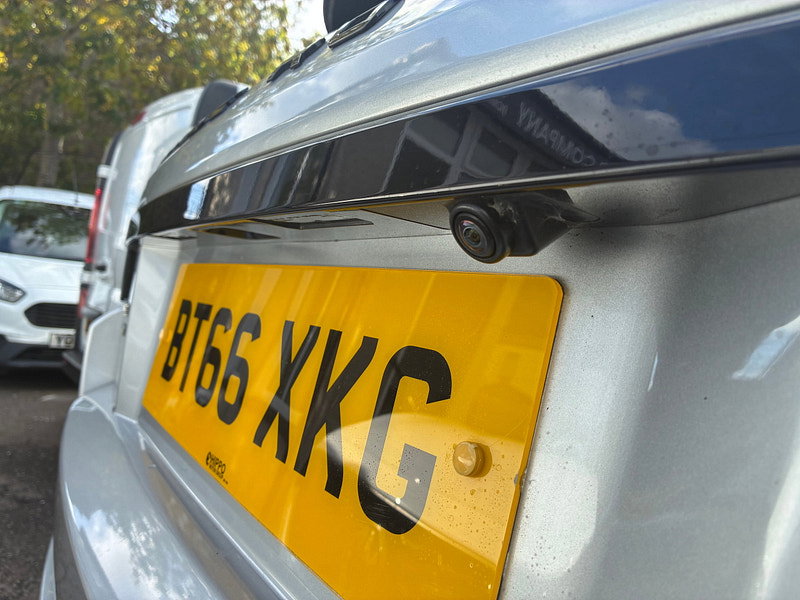 Land Rover Range Rover Evoque 2.0 TD4 HSE Dynamic SUV 5dr Diesel Auto 4WD Euro 6 (s/s) (180 ps)