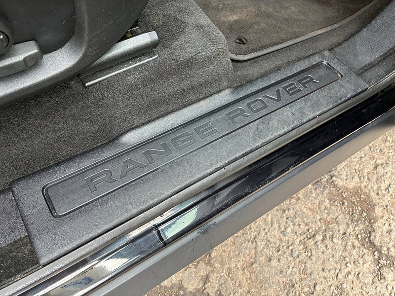 Land Rover Range Rover Evoque 2.0 TD4 SE Tech SUV 5dr Diesel Manual 4WD Euro 6 (s/s) (180 ps)