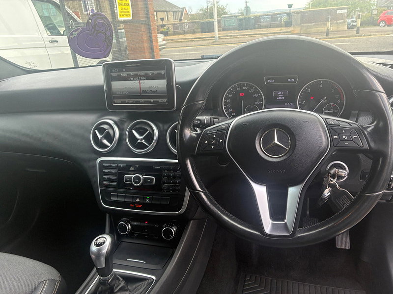 Mercedes-Benz A Class 1.5 A180 CDI ECO SE Hatchback 5dr Diesel Manual Euro 5 (s/s) (109 ps)