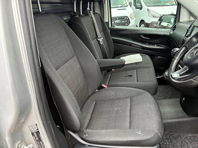 Mercedes-Benz Vito 2.1 114 CDI Progressive Panel Van 5dr Diesel Manual RWD L2 Euro 6 (s/s) (136 ps)