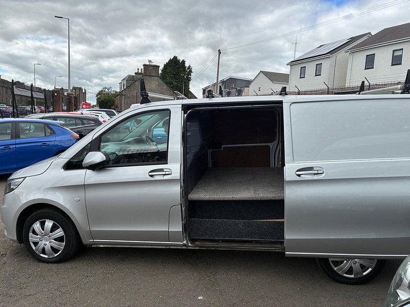 Mercedes-Benz Vito 2.1 114 CDI Progressive Panel Van 5dr Diesel Manual RWD L2 Euro 6 (s/s) (136 ps)