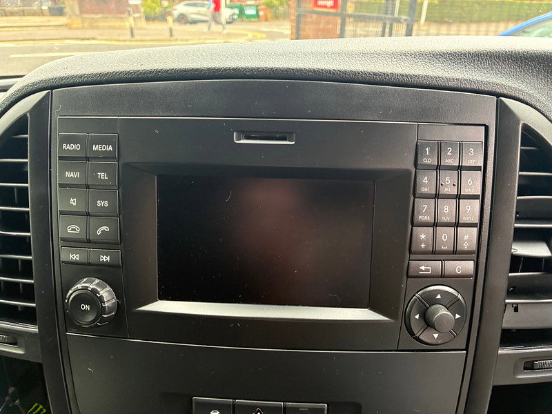Mercedes-Benz Vito 2.1 114 CDI Progressive Panel Van 5dr Diesel Manual RWD L2 Euro 6 (s/s) (136 ps)