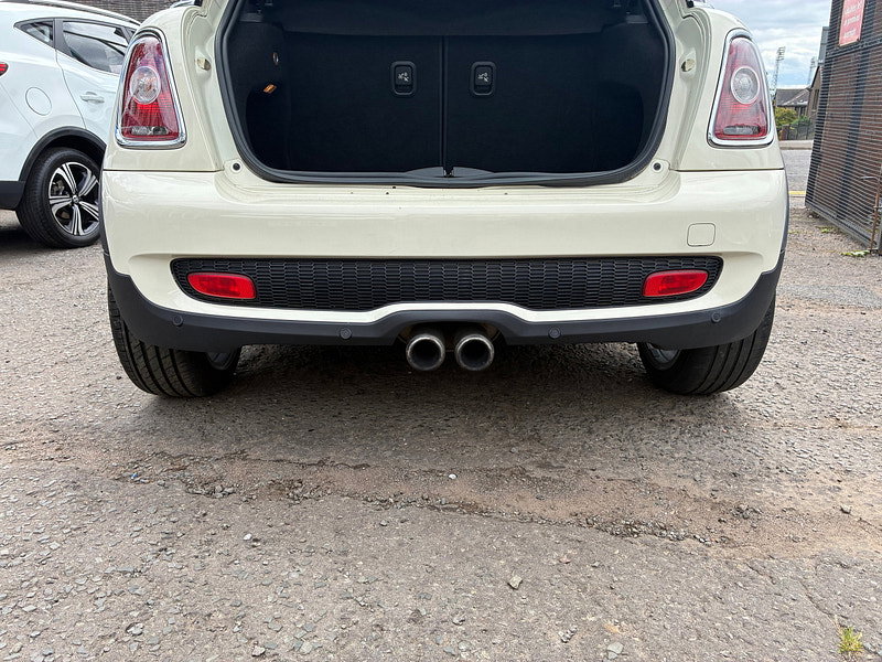 MINI Hatch 1.6 Cooper S Hatchback 3dr Petrol Steptronic Euro 5 (175 ps)