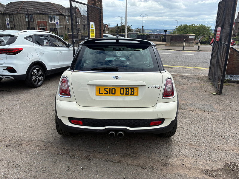 MINI Hatch 1.6 Cooper S Hatchback 3dr Petrol Steptronic Euro 5 (175 ps)