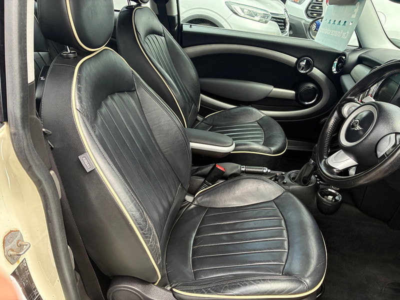 MINI Hatch 1.6 Cooper S Hatchback 3dr Petrol Steptronic Euro 5 (175 ps)