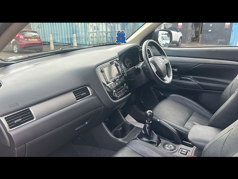 Mitsubishi Outlander 2.3L GX 4 DI-D SUV 5dr Diesel Manual Euro 6 (147 bhp)