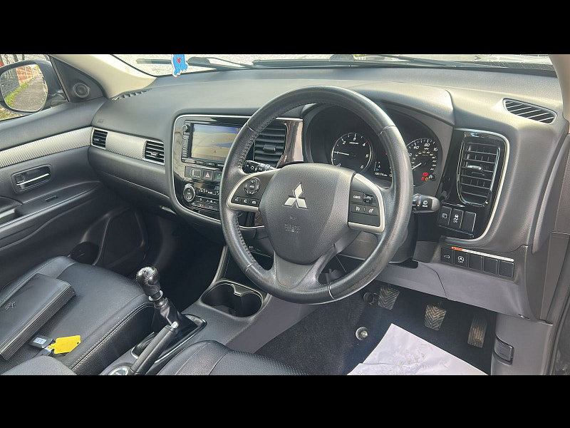 Mitsubishi Outlander 2.3L GX 4 DI-D SUV 5dr Diesel Manual Euro 6 (147 bhp)