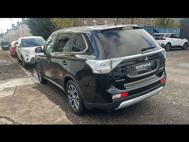 Mitsubishi Outlander 2.3L GX 4 DI-D SUV 5dr Diesel Manual Euro 6 (147 bhp)