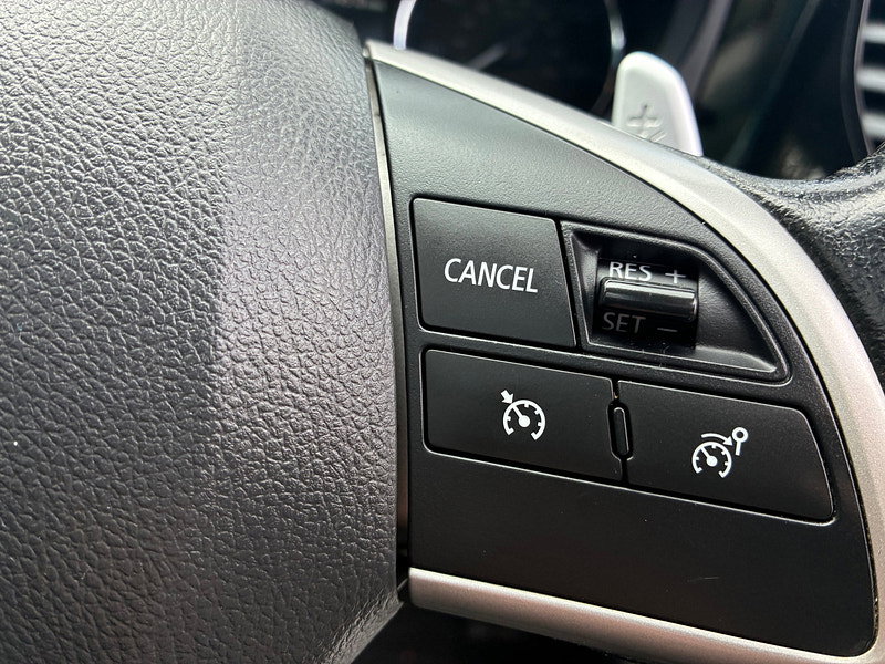 Mitsubishi Outlander 2.0h 12kWh GX4h SUV 5dr Petrol Plug-in Hybrid CVT 4WD Euro 5 (s/s) (200 ps)