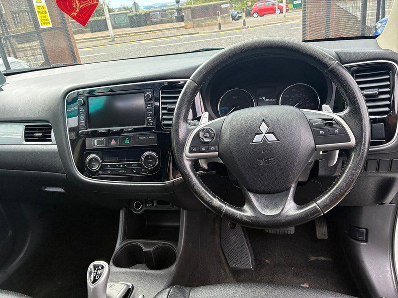 Mitsubishi Outlander 2.0h 12kWh GX4h SUV 5dr Petrol Plug-in Hybrid CVT 4WD Euro 5 (s/s) (200 ps)
