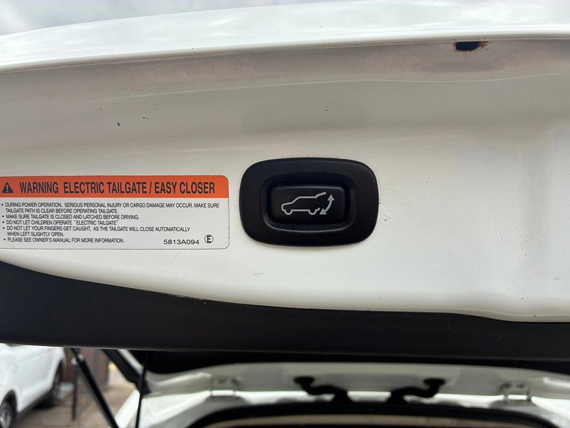 Mitsubishi Outlander 2.0h 12kWh GX4h SUV 5dr Petrol Plug-in Hybrid CVT 4WD Euro 5 (s/s) (200 ps)