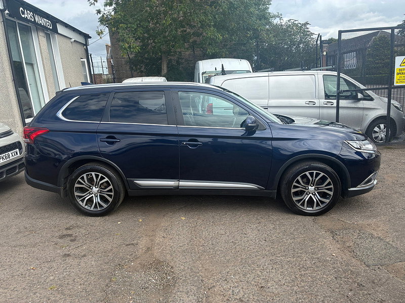 Mitsubishi Outlander 2.2 DI-D 4 SUV 5dr Diesel Manual 4WD Euro 6 (s/s) (147 ps)