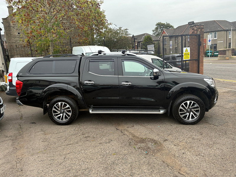 Nissan Navara 2.3 dCi Tekna Pickup Double Cab 4dr Diesel Manual 4WD Euro 6 (s/s) (190 ps)