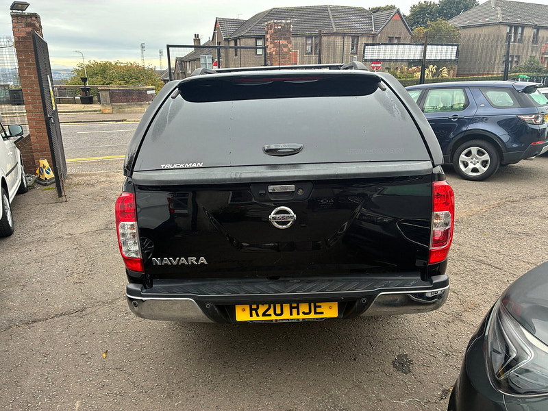 Nissan Navara 2.3 dCi Tekna Pickup Double Cab 4dr Diesel Manual 4WD Euro 6 (s/s) (190 ps)