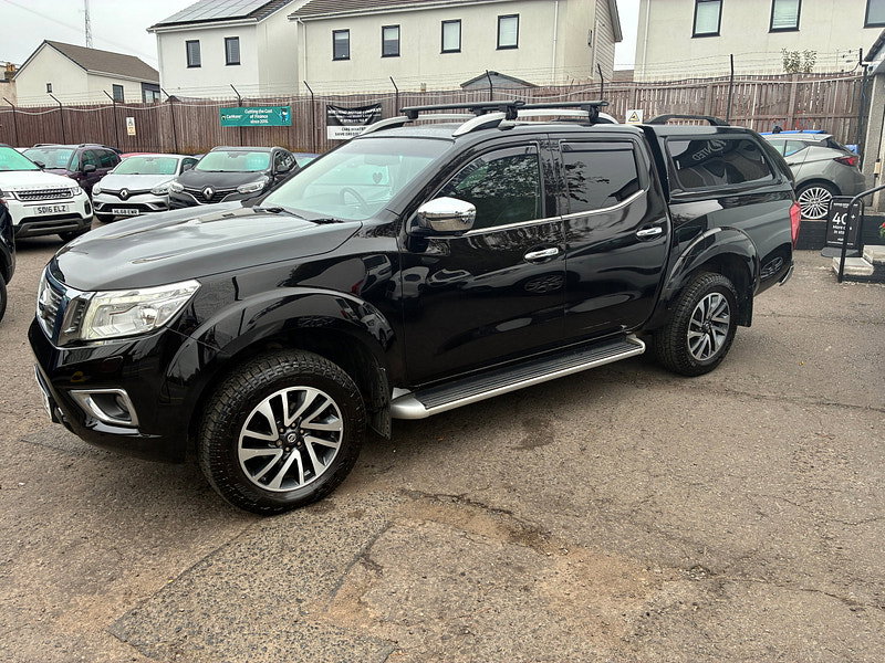 Nissan Navara 2.3 dCi Tekna Pickup Double Cab 4dr Diesel Manual 4WD Euro 6 (s/s) (190 ps)