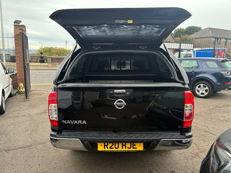 Nissan Navara 2.3 dCi Tekna Pickup Double Cab 4dr Diesel Manual 4WD Euro 6 (s/s) (190 ps)