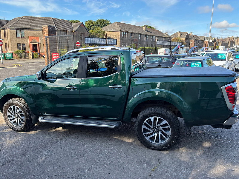 Nissan Navara 2.3 dCi Tekna Pickup Double Cab 4dr Diesel Auto 4WD Euro 6 (190 ps)