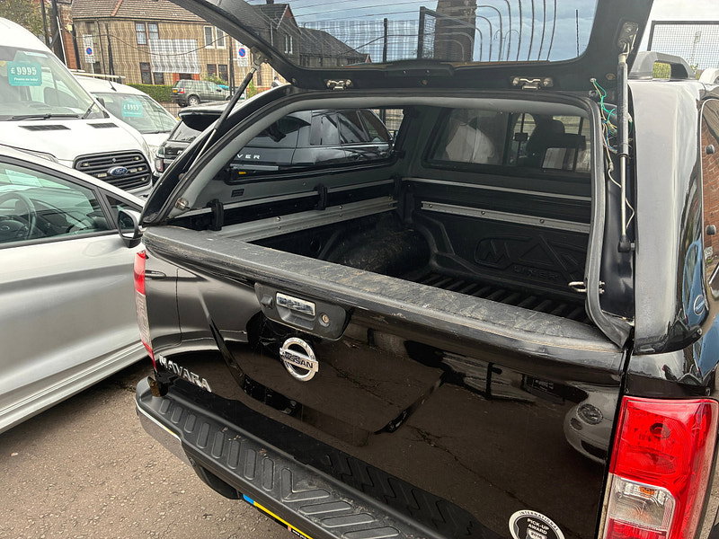 Nissan Navara 2.3 dCi Tekna Pickup Double Cab 4dr Diesel Auto 4WD Euro 6 (190 ps)