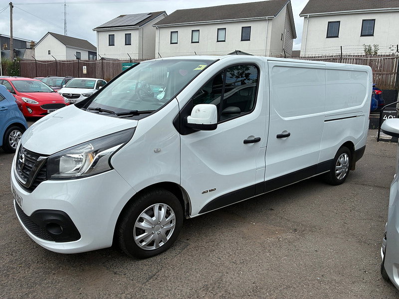 Nissan NV300 1.6 dCi 1.2t Acenta Panel Van 5dr Diesel Manual L2 H1 Euro 6 (120 ps)