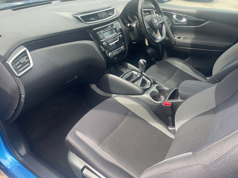 Nissan Qashqai 1.2 DIG-T Acenta SUV 5dr Petrol Manual Euro 6 (s/s) (115 ps)