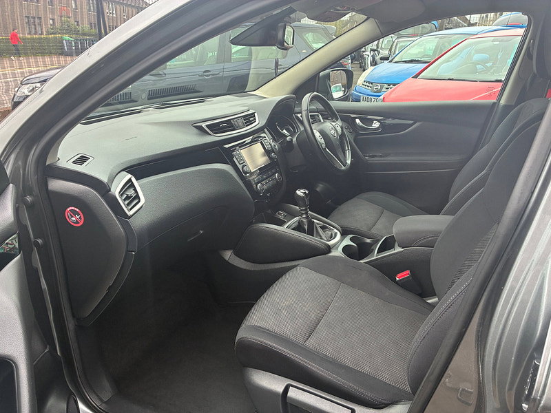 Nissan Qashqai 1.5 dCi N-Connecta SUV 5dr Diesel Manual 2WD Euro 6 (s/s) (110 ps)