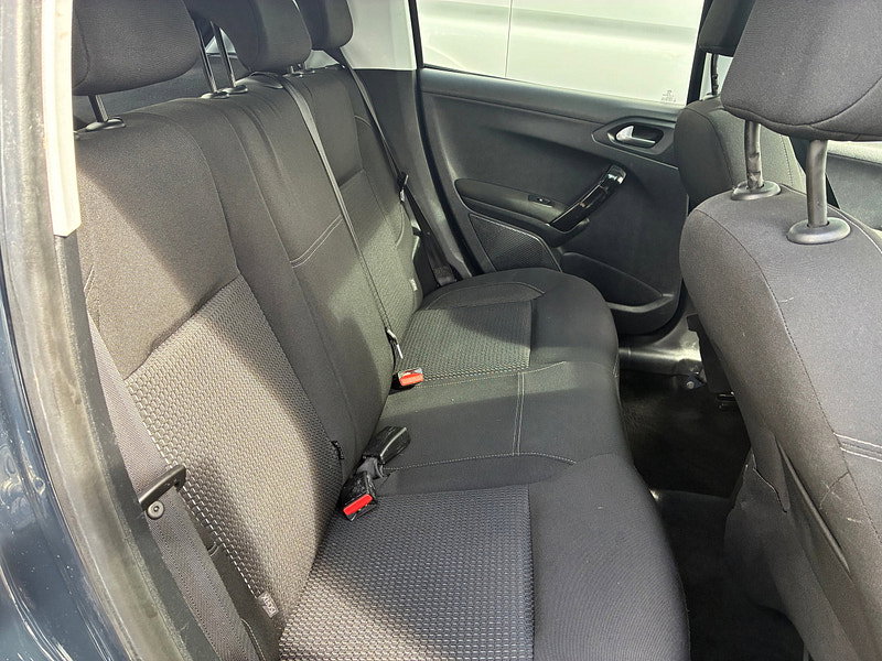 Peugeot 208 1.2 PureTech Allure Premium Hatchback 5dr Petrol Manual Euro 6 (82 ps)