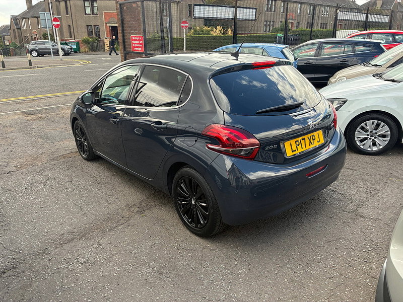 Peugeot 208 1.2 PureTech Allure Premium Hatchback 5dr Petrol Manual Euro 6 (82 ps)