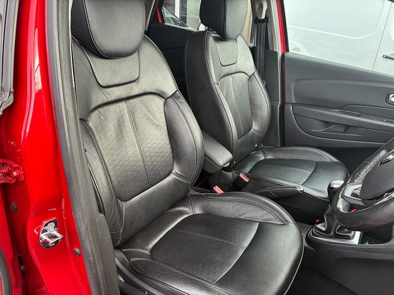 Renault Captur 0.9 TCe ENERGY Signature X Nav SUV 5dr Petrol Manual Euro 6 (s/s) (90 ps)