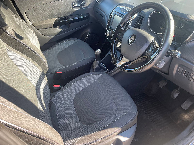 Renault Captur 1.5L DYNAMIQUE NAV DCI 5dr Diesel Manual Euro 6 (90 bhp)