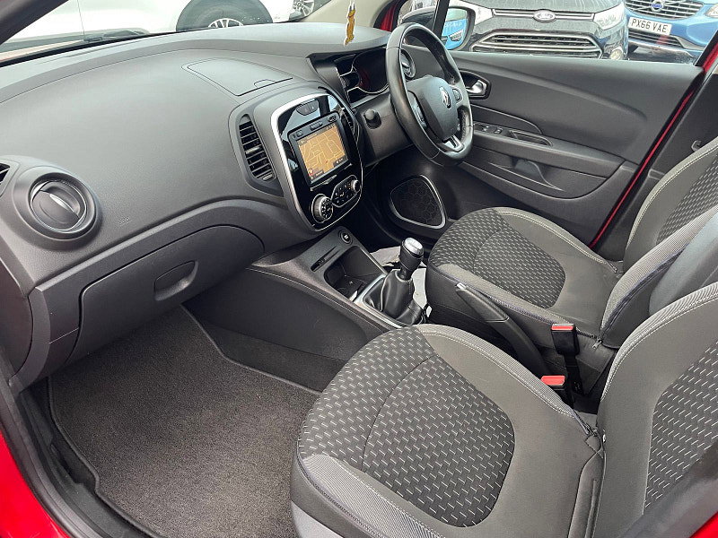 Renault Captur 1.5L Dynamique S Nav dCi SUV 5dr Diesel Manual Euro 6 (90 bhp)