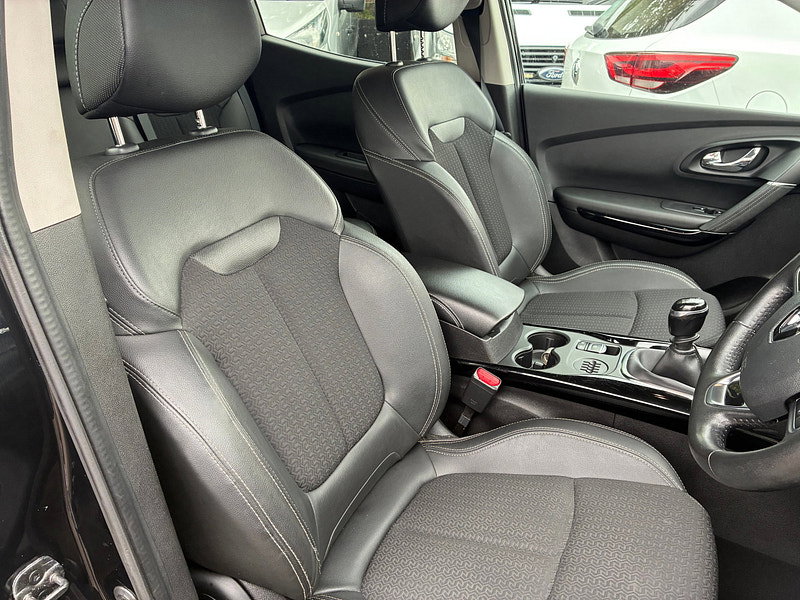 Renault Kadjar 1.5 dCi Dynamique S Nav SUV 5dr Diesel Manual Euro 6 (s/s) (110 ps)