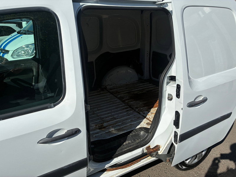 Renault Kangoo 1.5 ML19 dCi ENERGY Business Temperature Controlled 2dr Diesel Manual FWD L2 H1 (112 g/km, 75 bhp)