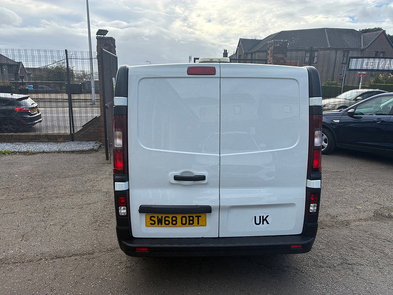 Renault Trafic 1.6 dCi 27 Business Panel Van 5dr Diesel Manual SWB Standard Roof Euro 6 (120 ps)