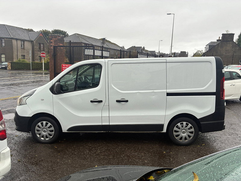 Renault Trafic 1.6 dCi 27 Business Panel Van 5dr Diesel Manual SWB Standard Roof Euro 6 (120 ps)