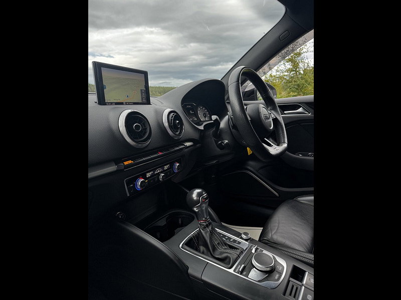 Audi S3 2.0 TFSI Black Edition Sportback 5dr Petrol S Tronic quattro Euro 6 (s/s) (300 ps)