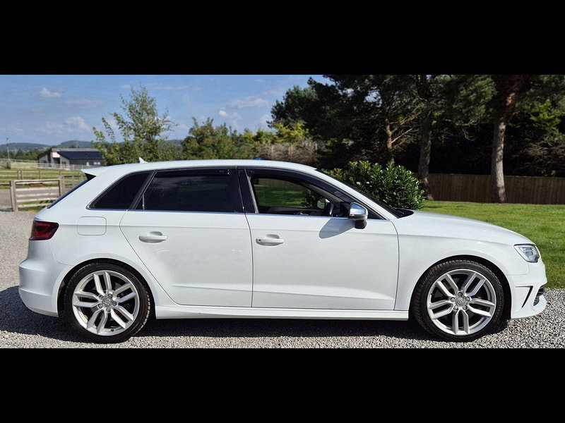Audi S3 2.0 TFSI Sportback 5dr Petrol S Tronic quattro Euro 6 (s/s) (Nav) (300 ps)