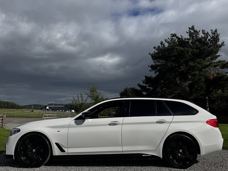 BMW 5 Series 3.0 540i M Sport Touring 5dr Petrol Auto xDrive Euro 6 (s/s) (340 ps)