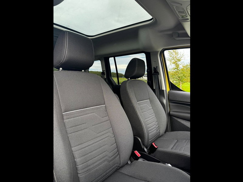 Ford Tourneo Connect 1.5 TDCi Titanium MPV 5dr Diesel Manual Euro 6 (100 ps)