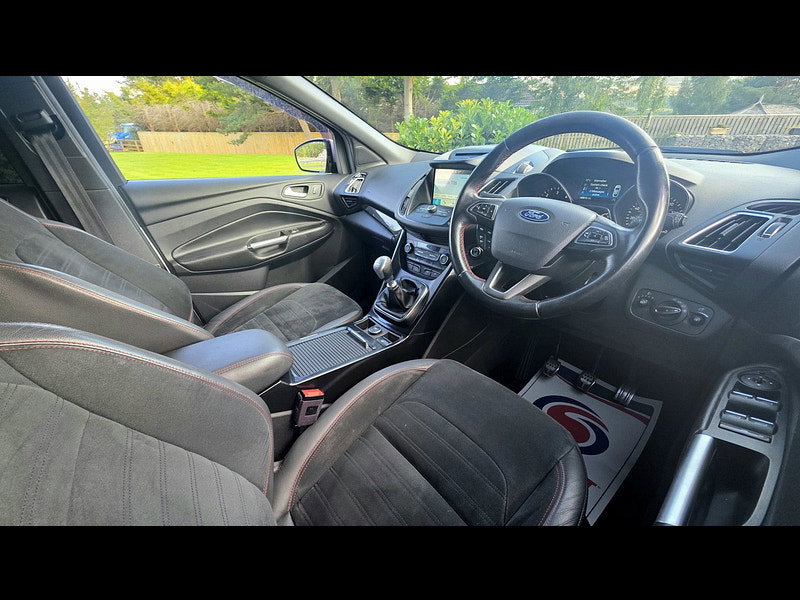 Ford Kuga 2.0 TDCi EcoBlue ST-Line SUV 5dr Diesel Manual Euro 6 (s/s) (150 ps)