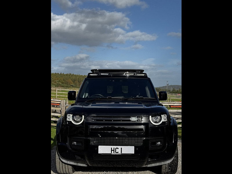 Land Rover DEFENDER 110 3.0 D300 MHEV X-Dynamic HSE Hard Top SUV 5dr Diesel Auto 4WD MWB Euro 6 (s/s) (300 ps)