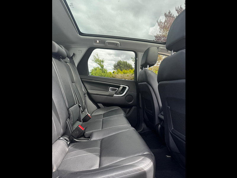 Land Rover Discovery Sport 2.0 TD4 HSE Black SUV 5dr Diesel Auto 4WD Euro 6 (s/s) (180 ps)