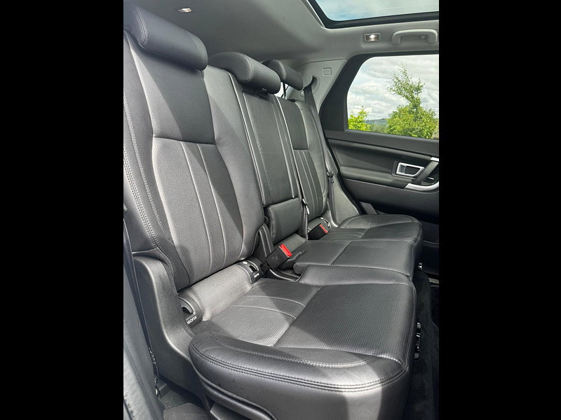 Land Rover Discovery Sport 2.0 TD4 HSE Black SUV 5dr Diesel Auto 4WD Euro 6 (s/s) (180 ps)