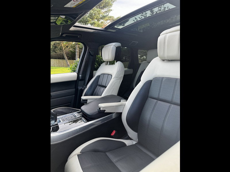 Land Rover Range Rover Sport 3.0 SD V6 Autobiography Dynamic SUV 5dr Diesel Auto 4WD Euro 6 (s/s) (306 ps)
