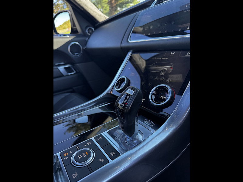 Land Rover Range Rover Sport 3.0 SD V6 Autobiography Dynamic SUV 5dr Diesel Auto 4WD Euro 6 (s/s) (306 ps)