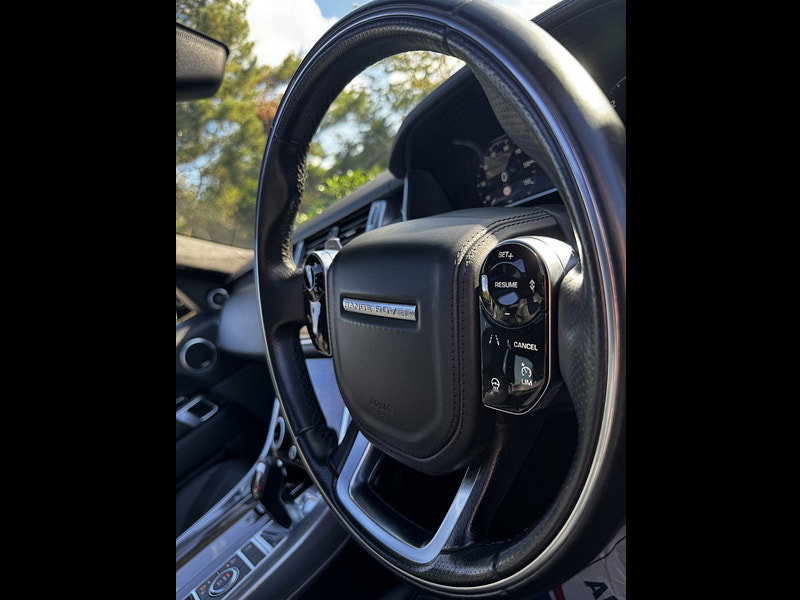 Land Rover Range Rover Sport 3.0 SD V6 Autobiography Dynamic SUV 5dr Diesel Auto 4WD Euro 6 (s/s) (306 ps)