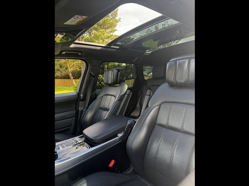 Land Rover Range Rover Sport 3.0 SD V6 Autobiography Dynamic SUV 5dr Diesel Auto 4WD Euro 6 (s/s) (306 ps)