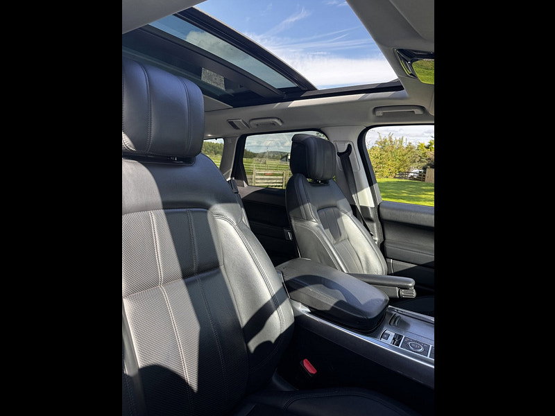 Land Rover Range Rover Sport 3.0 SD V6 HSE Dynamic SUV 5dr Diesel Auto 4WD Euro 6 (s/s) (306 ps)