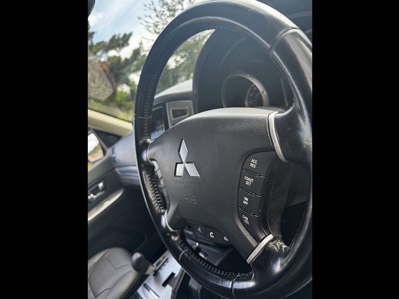 Mitsubishi Shogun 3.2 DI-DC Barbarian SUV 3dr Diesel Auto 4WD SWB Euro 6 (187 ps)