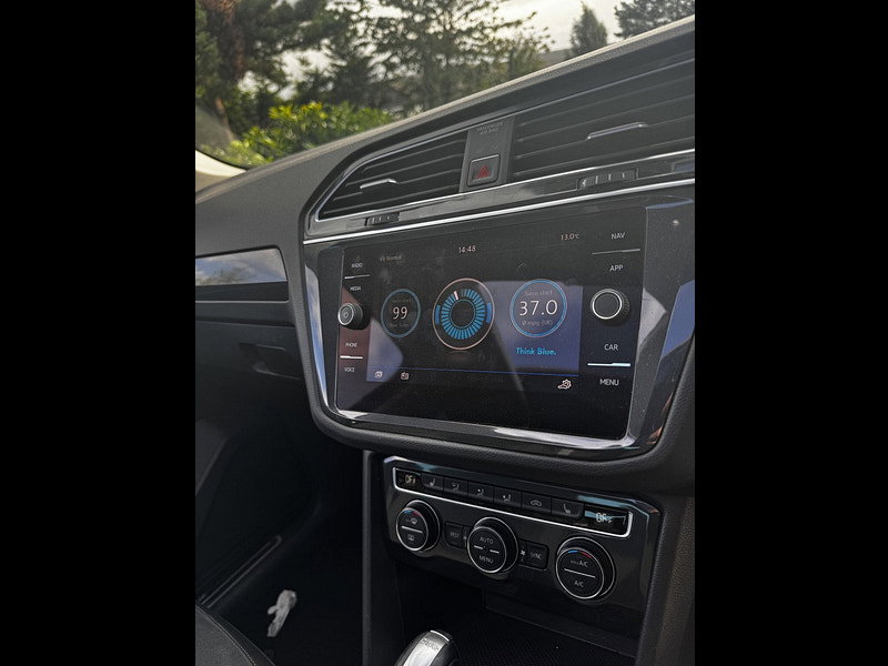 Volkswagen Tiguan 2.0 TDI SEL SUV 5dr Diesel DSG 4Motion Euro 6 (s/s) (190 ps)